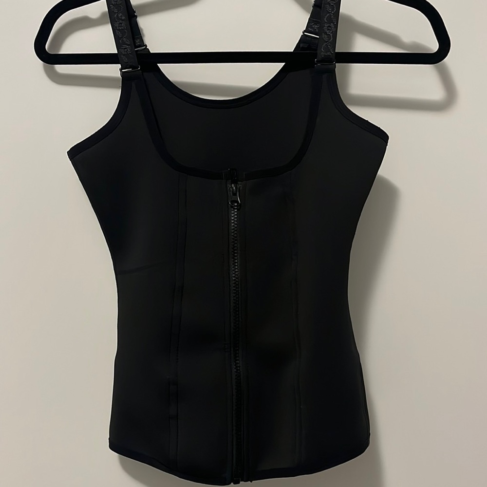 Black shape-wear